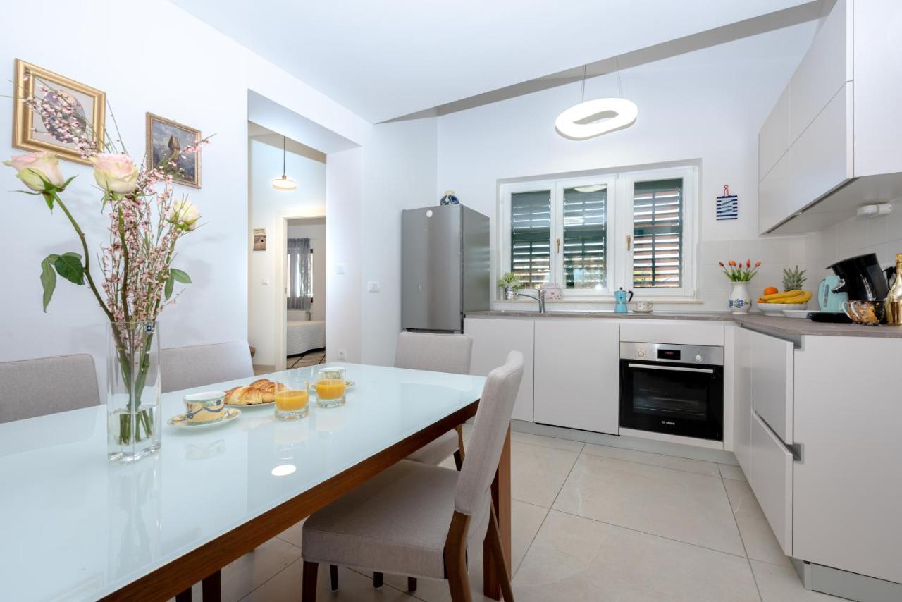 Apartment "Dida" With Free Private Parking Solin Extérieur photo